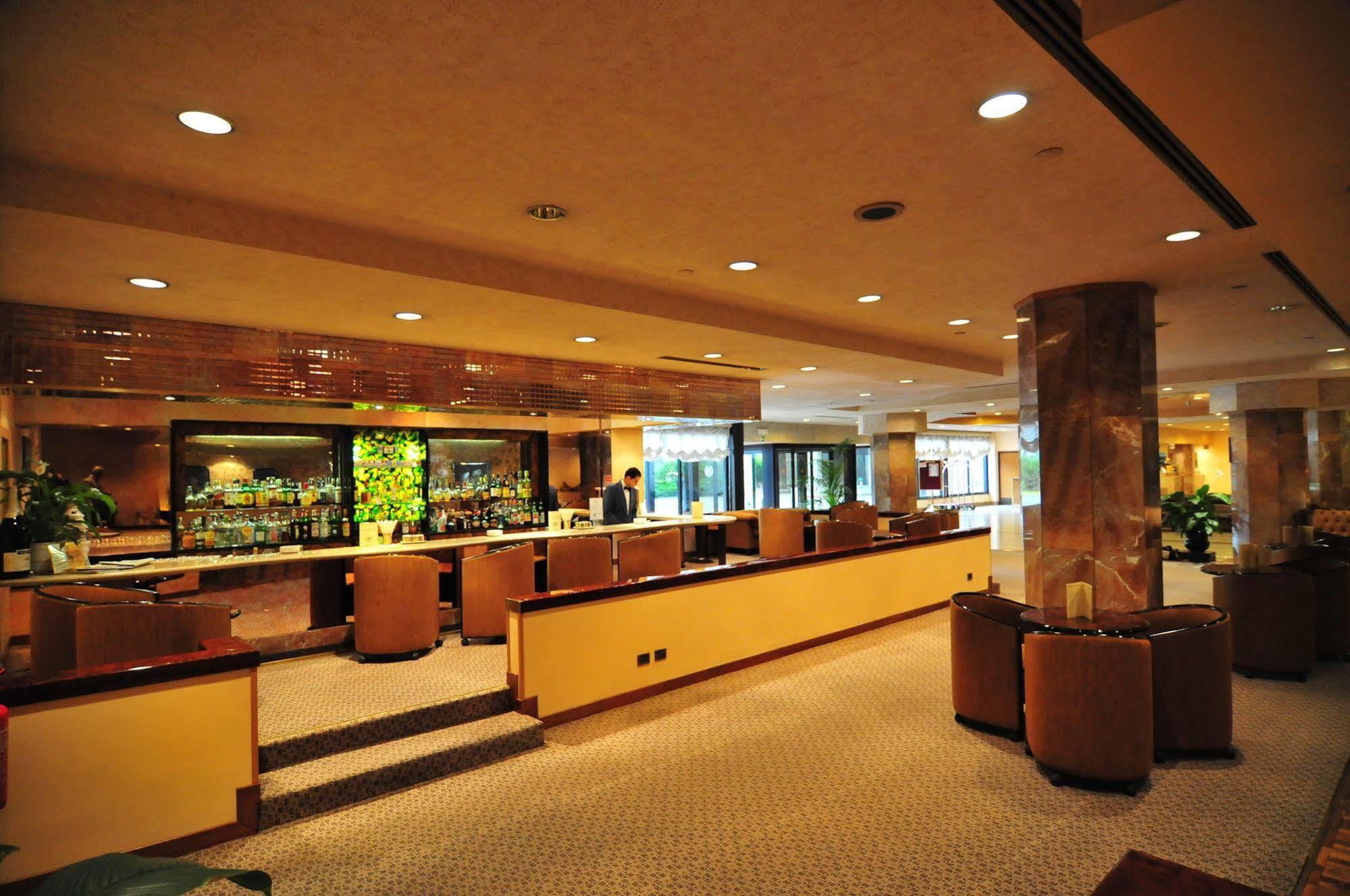 Conference Florentia Hotel フィレンツェ エクステリア 写真